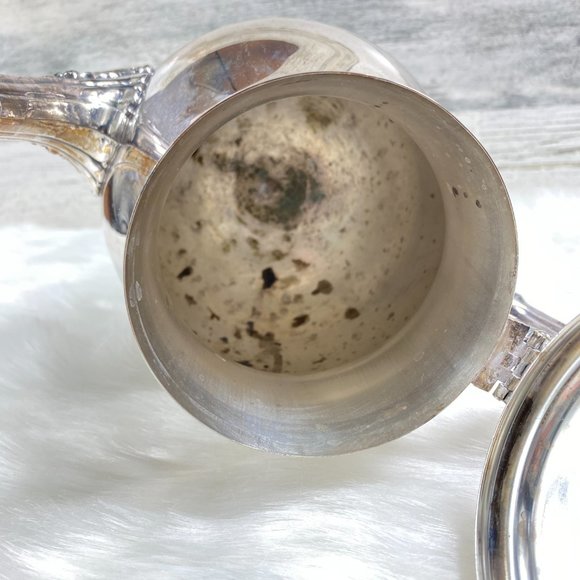 Vintage WM Rogers Silver-Plate Coffee Pot Pitcher - Picture 10 of 13